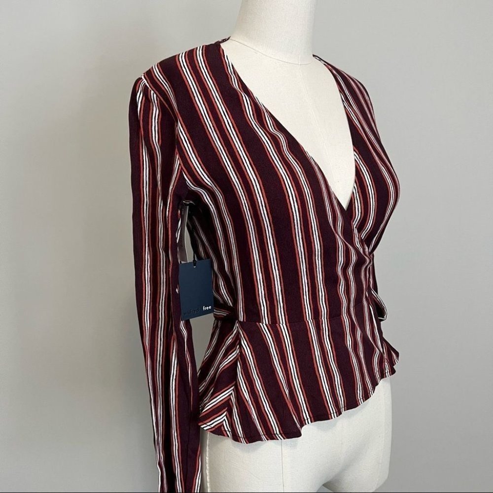 NWT Aritzia Wilfred Free Shannon Wrap Blouse Cardamon Stripe - Picture 9 of 16
